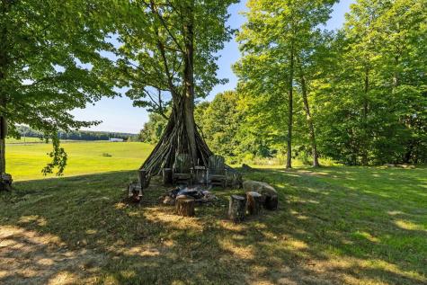 5643 Yankee Street Fredericktown OH 43019