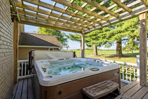 5643 Yankee Street Fredericktown OH 43019