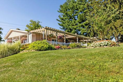 5643 Yankee Street Fredericktown OH 43019