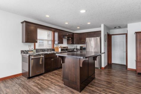 992 Country Club Drive Howard OH 43028