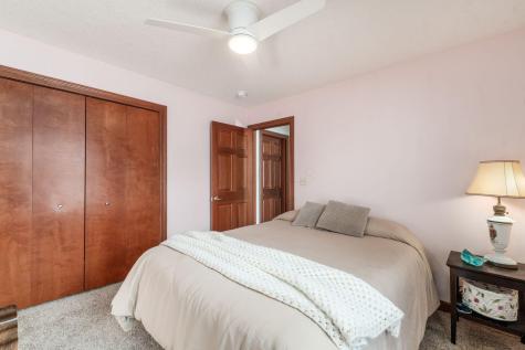 992 Country Club Drive Howard OH 43028