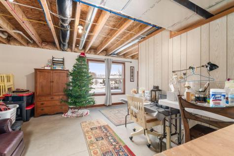 992 Country Club Drive Howard OH 43028