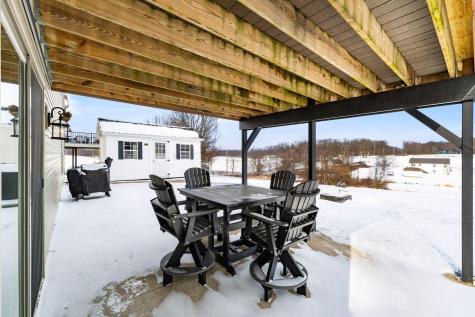 992 Country Club Drive Howard OH 43028