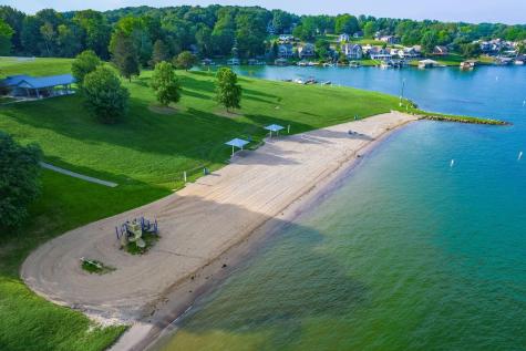 992 Country Club Drive Howard OH 43028