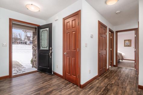 992 Country Club Drive Howard OH 43028