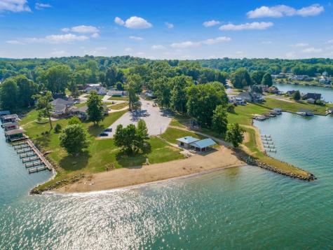 992 Country Club Drive Howard OH 43028