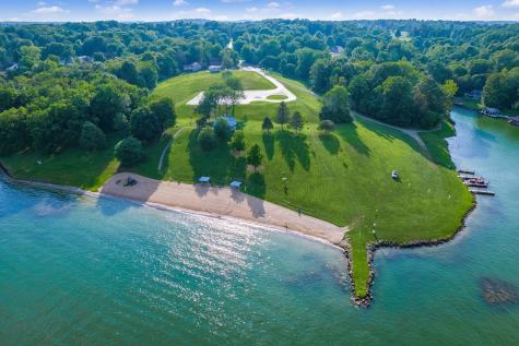 992 Country Club Drive Howard OH 43028