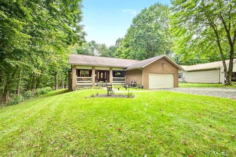 712 Crestrose Circle Howard OH 43028