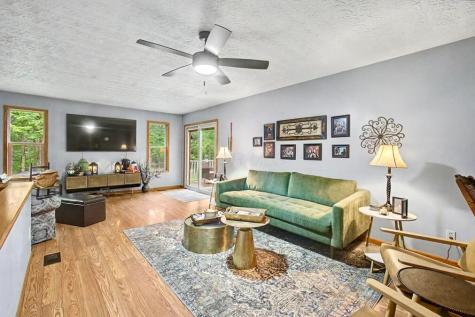 712 Crestrose Circle Howard OH 43028
