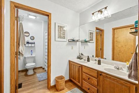 712 Crestrose Circle Howard OH 43028