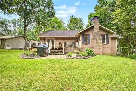 712 Crestrose Circle Howard OH 43028