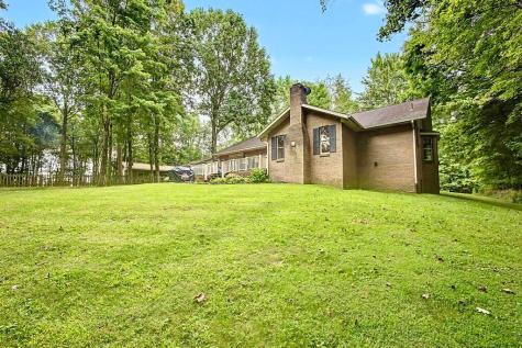 712 Crestrose Circle Howard OH 43028