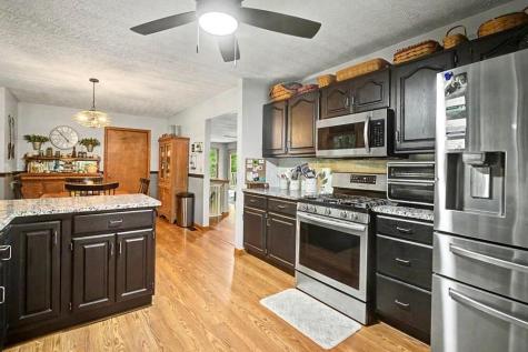 712 Crestrose Circle Howard OH 43028