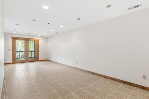 503 Greenacre Circle Howard OH 43028