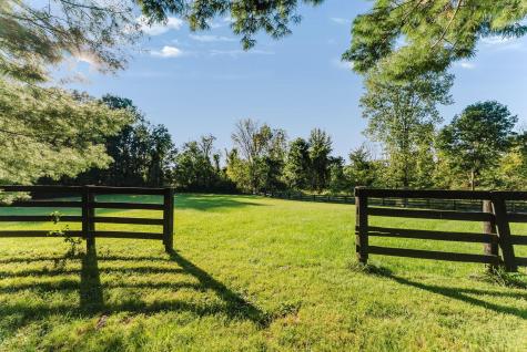 16850 Peerless Road Centerburg OH 43011