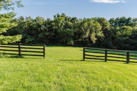 16850 Peerless Road Centerburg OH 43011