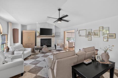 77 Grandway Court Howard OH 43028