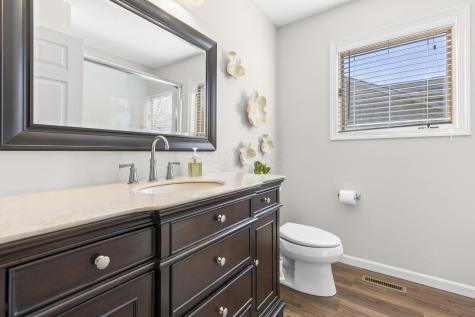 898 Country Club Drive Howard OH 43028