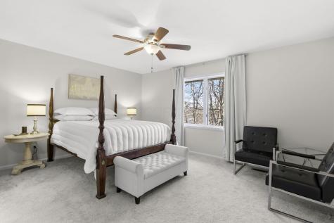 898 Country Club Drive Howard OH 43028