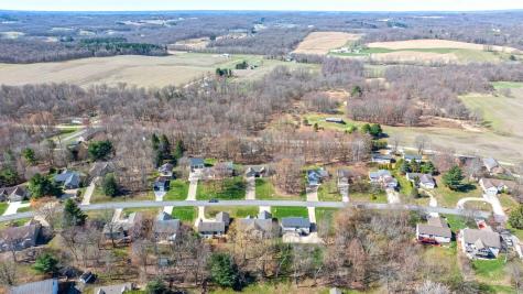 898 Country Club Drive Howard OH 43028