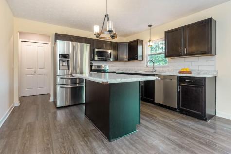 11 Greenwood Court Howard OH 43028
