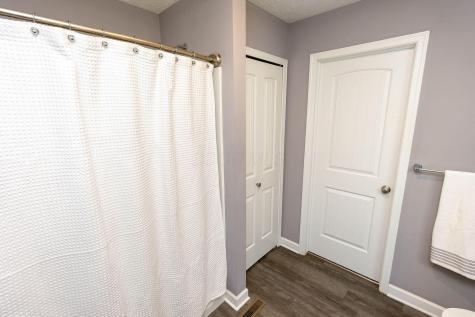 11 Greenwood Court Howard OH 43028