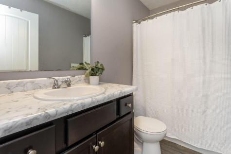 11 Greenwood Court Howard OH 43028