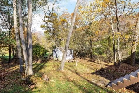 11 Greenwood Court Howard OH 43028