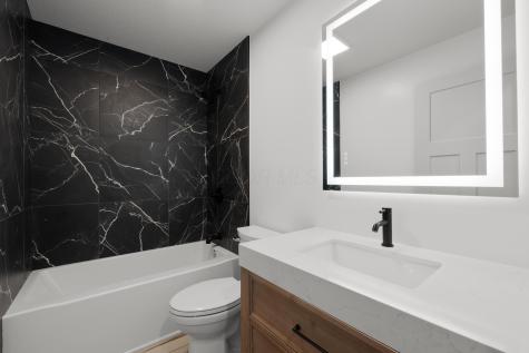 3162 Apple Valley Drive Howard OH 43028