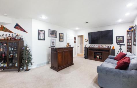 189 Green Valley Drive Howard OH 43028