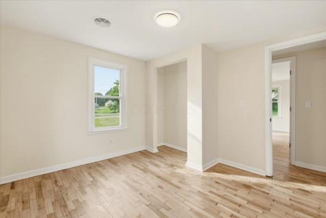 11 Oak Drive Mount Vernon OH 43050