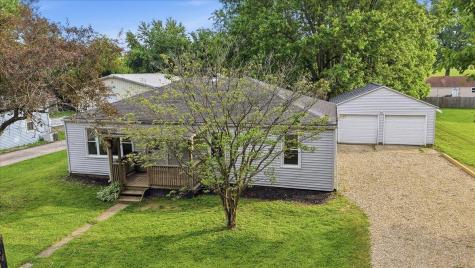 11 Oak Drive Mount Vernon OH 43050