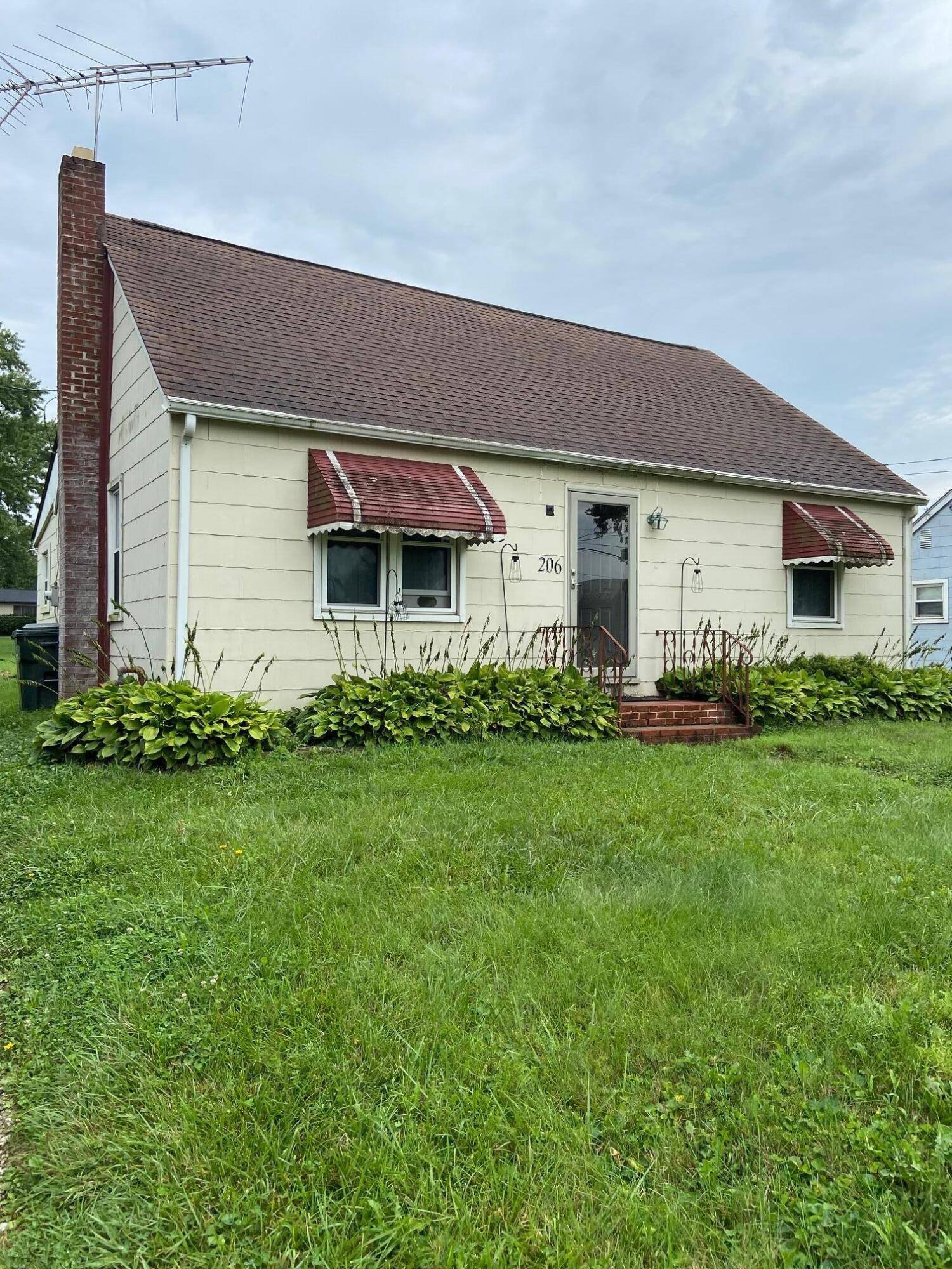 206 Cedar Street Danville OH 43014