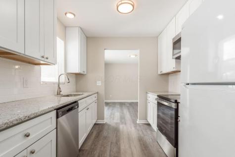 6 Edgewood Boulevard Mount Vernon OH 43050