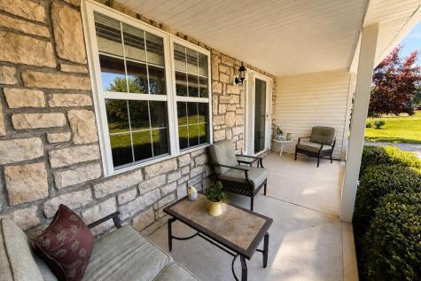 894 Winesap Drive Howard OH 43028