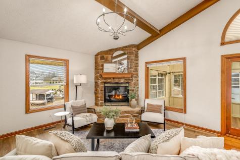 4045 Apple Valley Drive Howard OH 43028