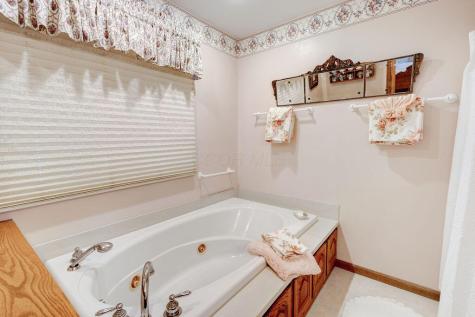 14569 Douglas Lane Road Centerburg OH 43011