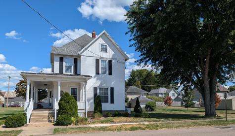 228 Taylor Street Fredericktown OH 43019