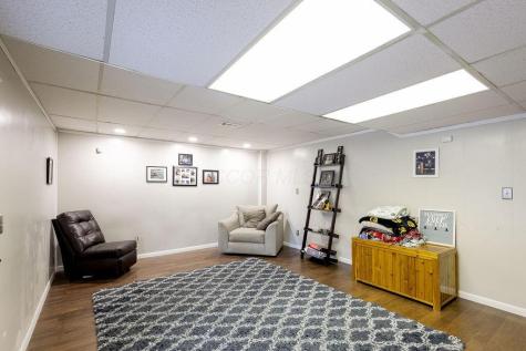 23 Upland Terrace Mount Vernon OH 43050