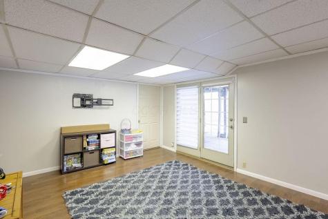 23 Upland Terrace Mount Vernon OH 43050