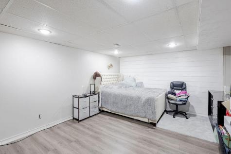 23 Upland Terrace Mount Vernon OH 43050