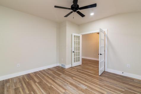 210 Woodlawn Circle Howard OH 43028