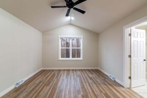 210 Woodlawn Circle Howard OH 43028