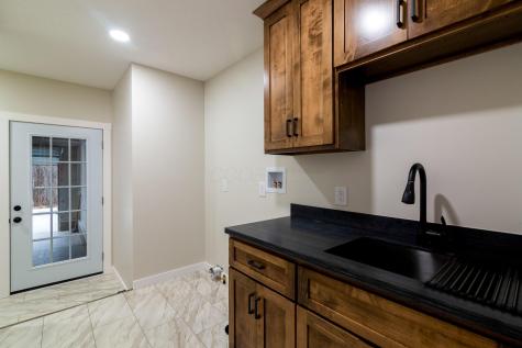 210 Woodlawn Circle Howard OH 43028