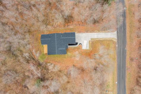 210 Woodlawn Circle Howard OH 43028