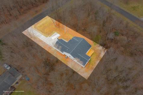 210 Woodlawn Circle Howard OH 43028