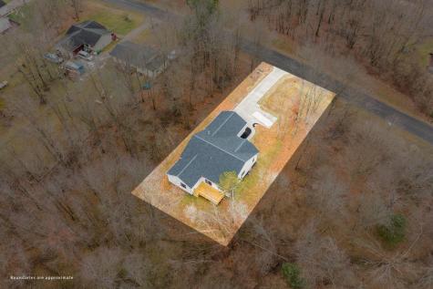 210 Woodlawn Circle Howard OH 43028