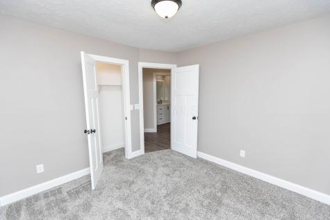 828 Terrace View Drive Howard OH 43028