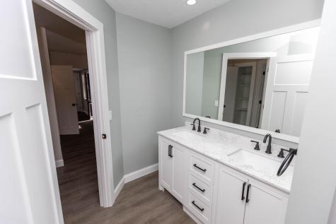 828 Terrace View Drive Howard OH 43028