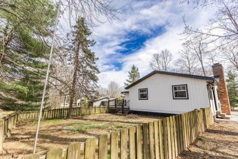 828 Terrace View Drive Howard OH 43028